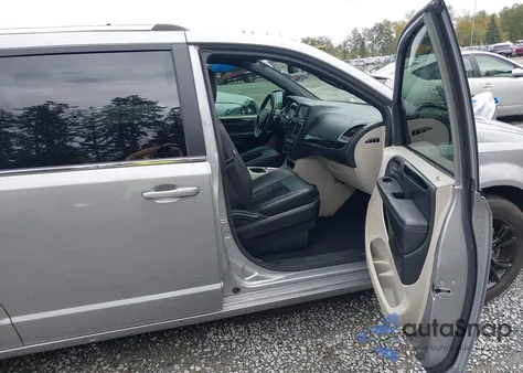 2018 Dodge Grand Caravan Sxt z USA, uszkodzony, nr VIN 2C4RDGCG3JR264947